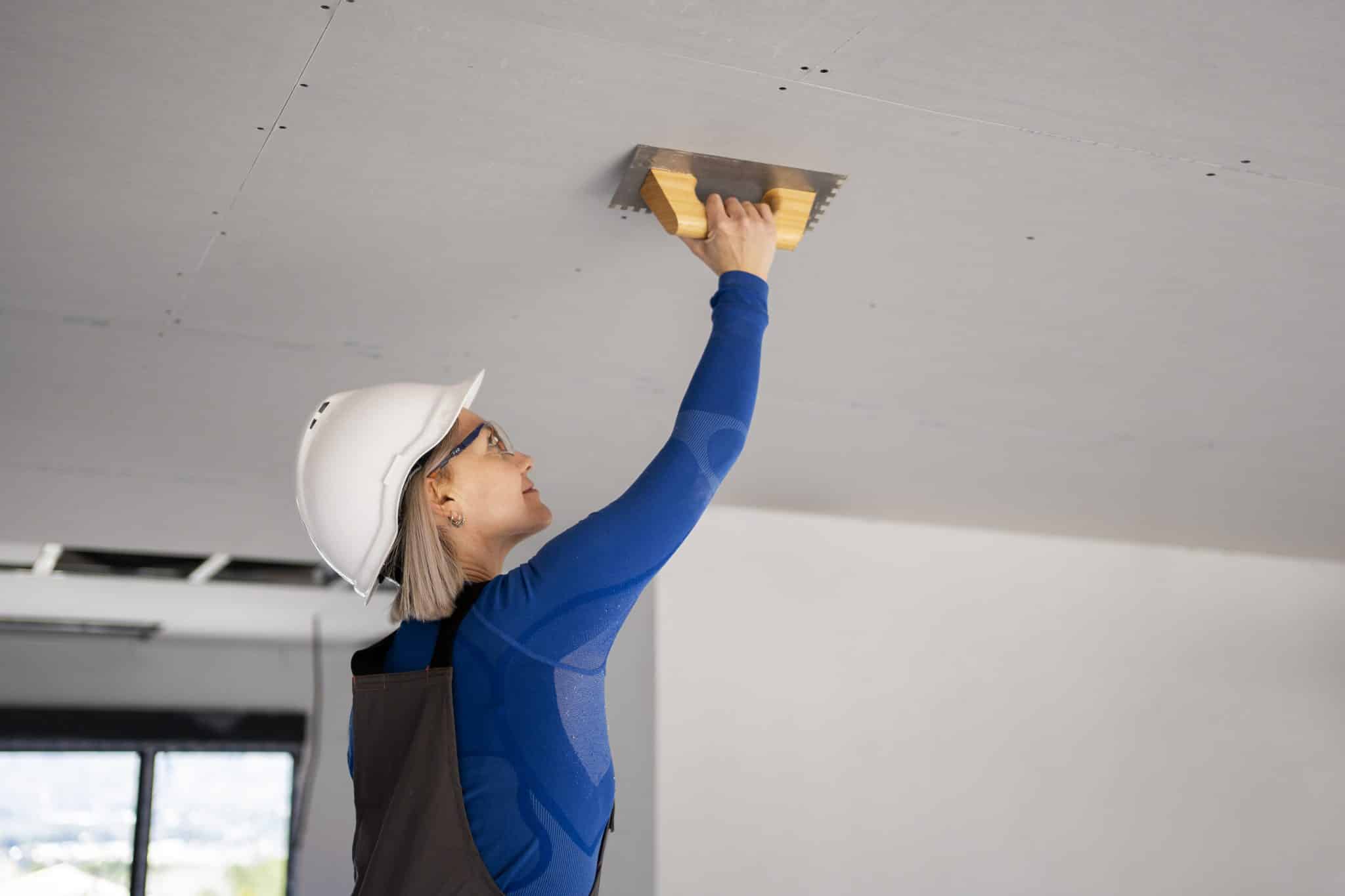 Recomendaciones a la hora de reparar las grietas de un techo